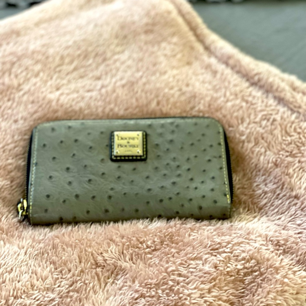 Ostrich print, medium wallet. Well loved with lots of life left. Grey